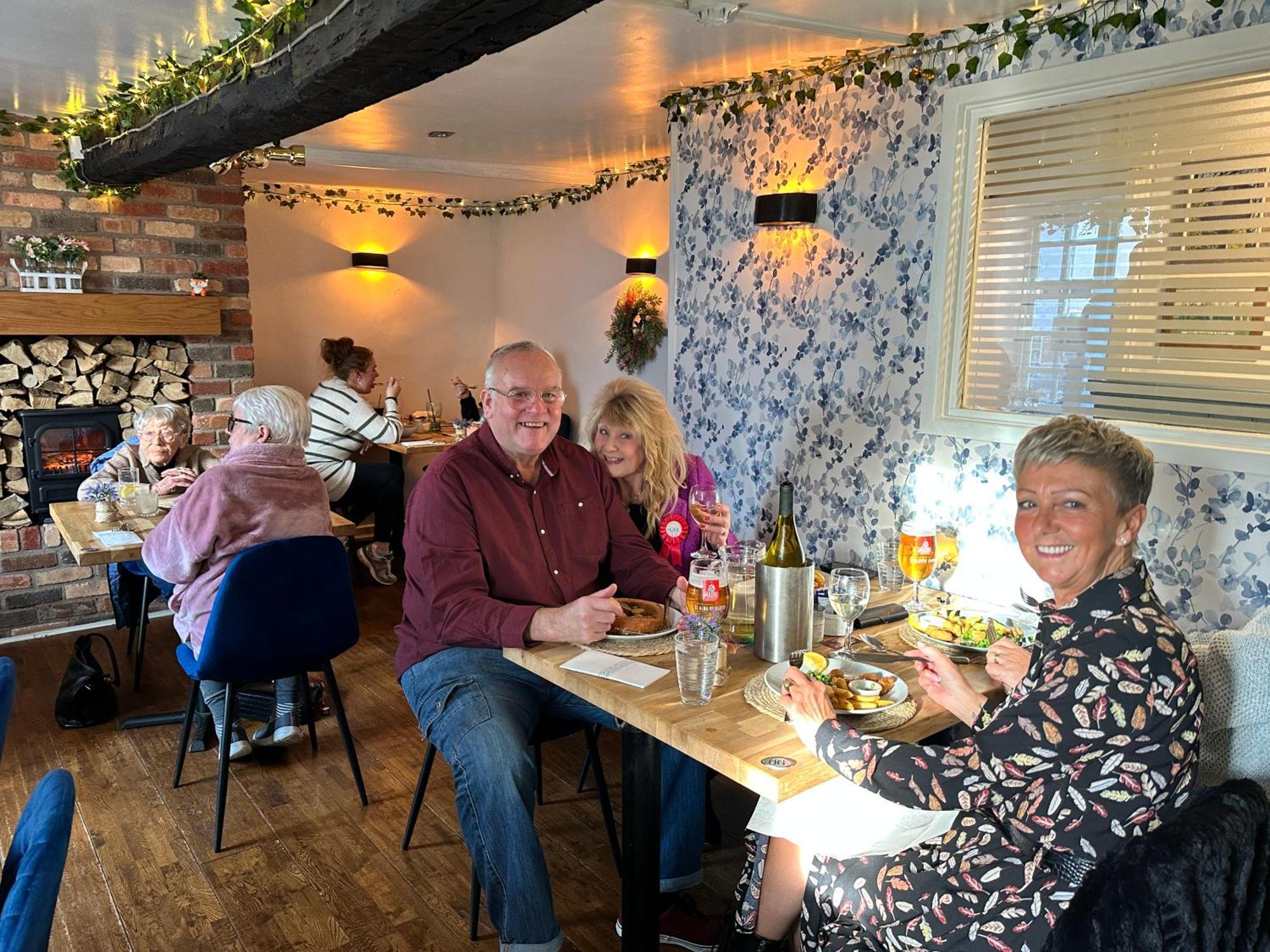 The Fox Inn, Wilbarston מראה חיצוני תמונה